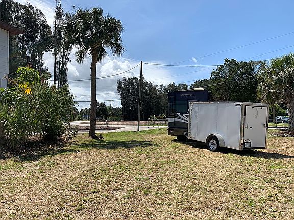 3rd image of 6733 Driftwood Dr