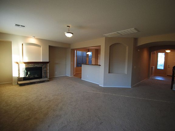 4th image of 18029 W Brown St