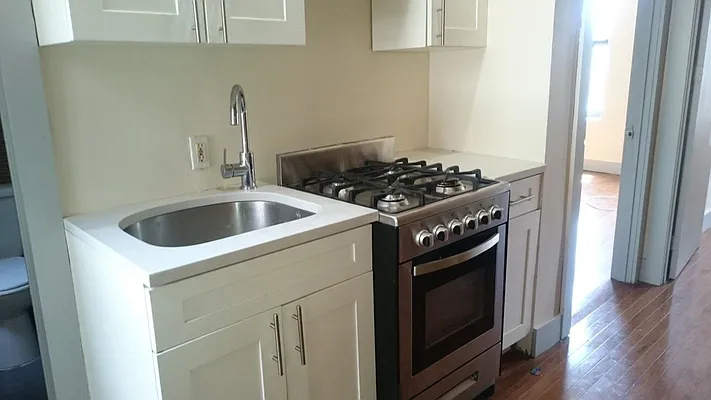 Rented by Brooklyn Group | media 8