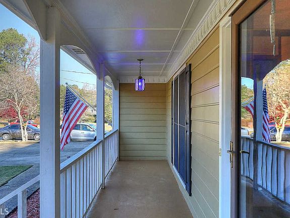 3rd image of 5186 Ashford Ct