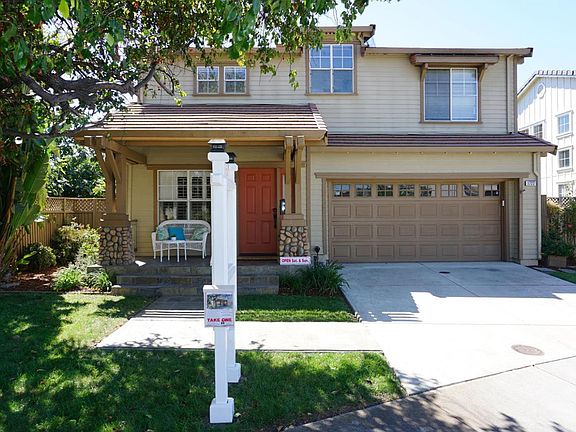 3rd image of 1722 Loveland Ct