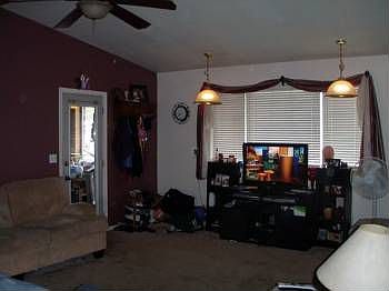 4th image of 934 W 14th St