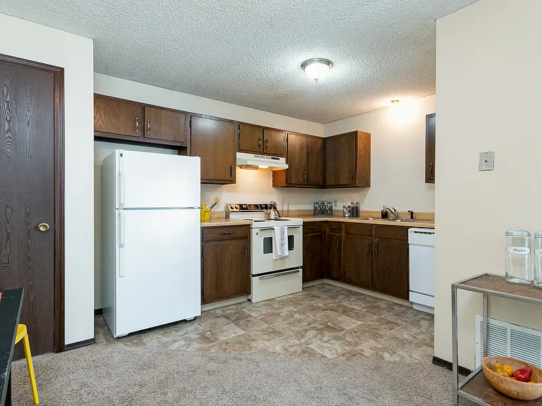 1524 McCain Ln — Photo 17