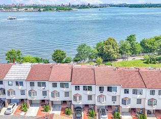 120-09 Riviera Ct #10B, College Pt, NY 11356
