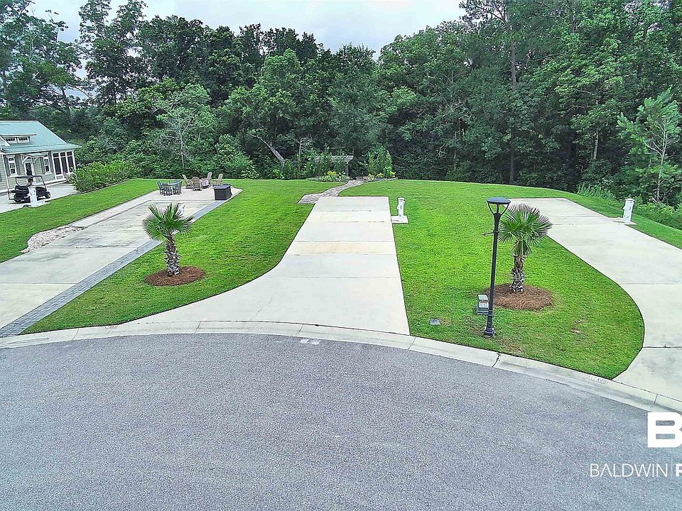 1st image of 12483 Gateway Dr