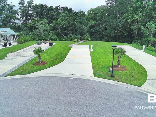 12483 Gateway Dr, Elberta, AL 36530