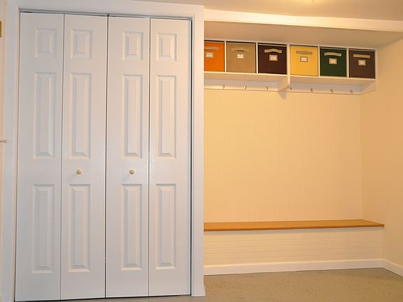 5th image of 10 Heather Ln
