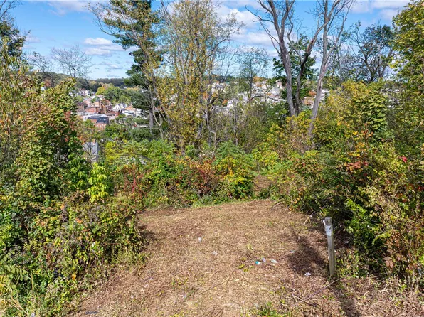 109 Johnston St, Mc Donald, PA 15057