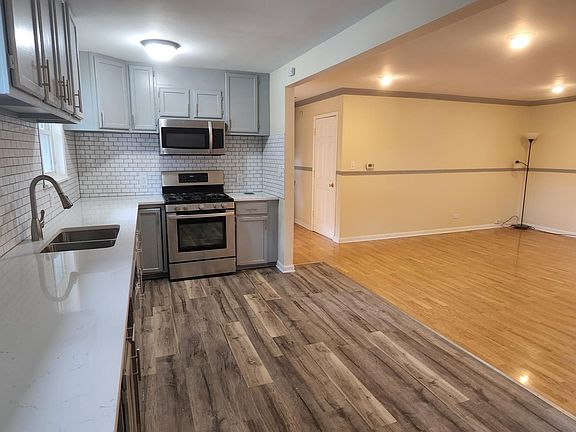 4th image of 104 Windsor Ln