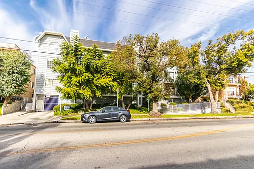 10845 Camarillo St Photo 1