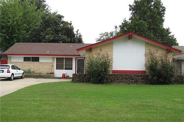 Home for Sale in Bethany, Oklahoma $99,900