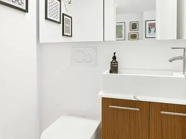 175 W 12th St #11J — Photo 7