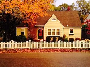 2 Greene St, Hopedale, MA 01747