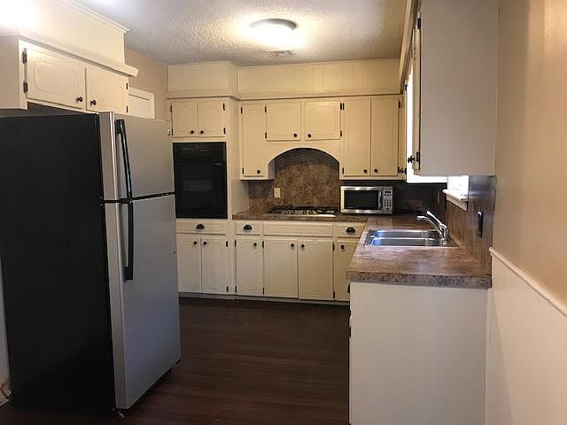 2nd image of 11465 E 38th St