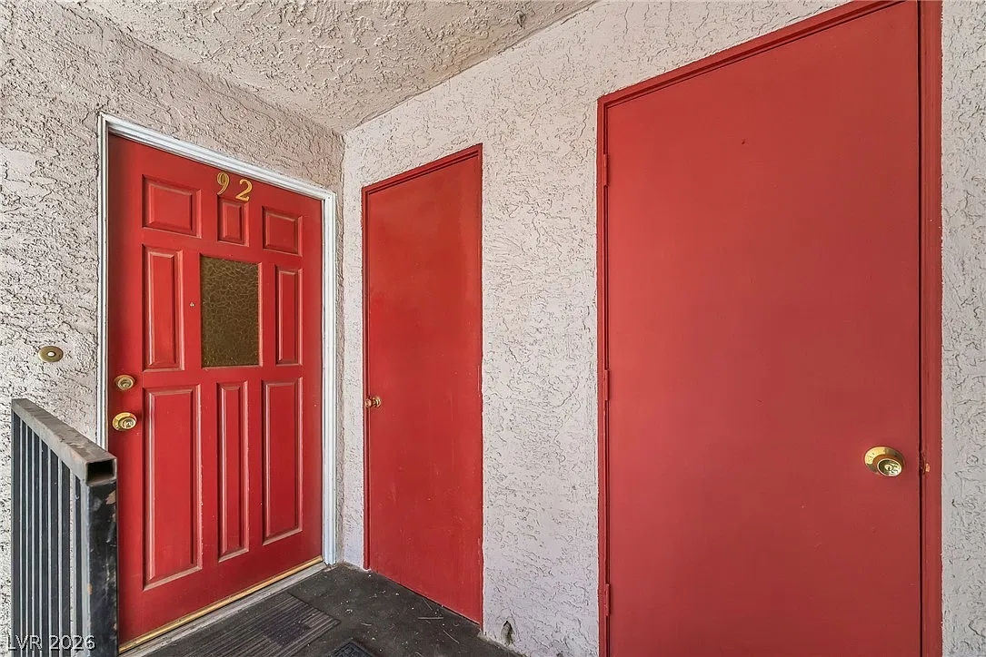 2 bed, 2.0 bath, 852 sqft, $1,200 — Photo 3