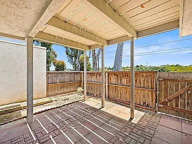 Building Photo - 3975 Camino Lindo