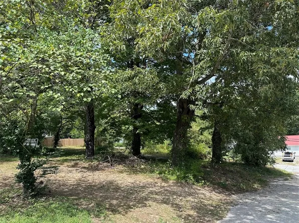 802 W Newman Ave #1, Harrison, AR 72601