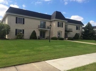 940 Camellia Dr APT 3, Munster, IN 46321