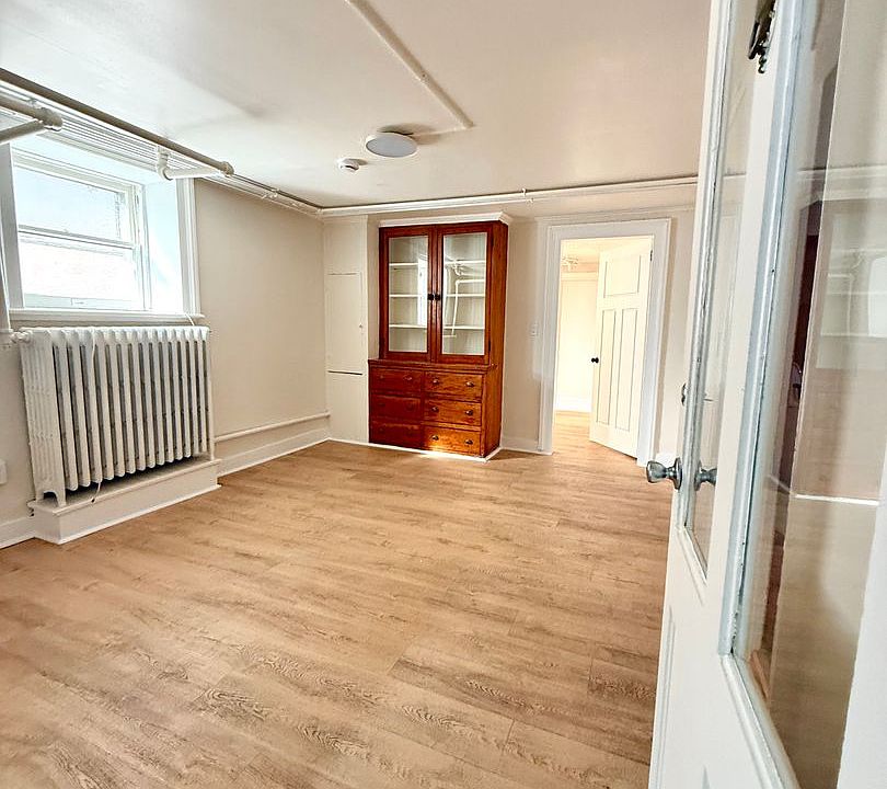 1st image of 37 Green St #4