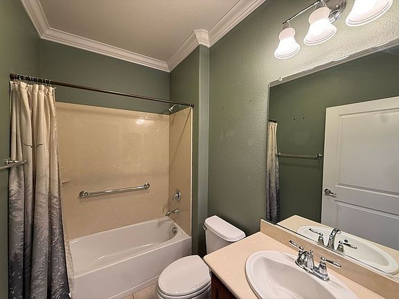 5th image of 7437 Bloomsbury Way