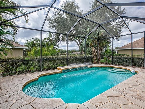 4th image of 7003 Park Cir