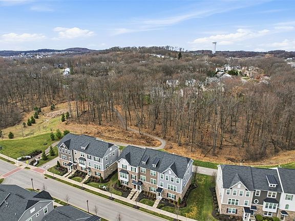 3rd image of 314 Cross Creek Dr