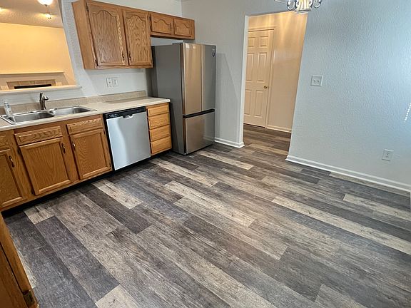 5th image of 2192 Rolling Hill Ct