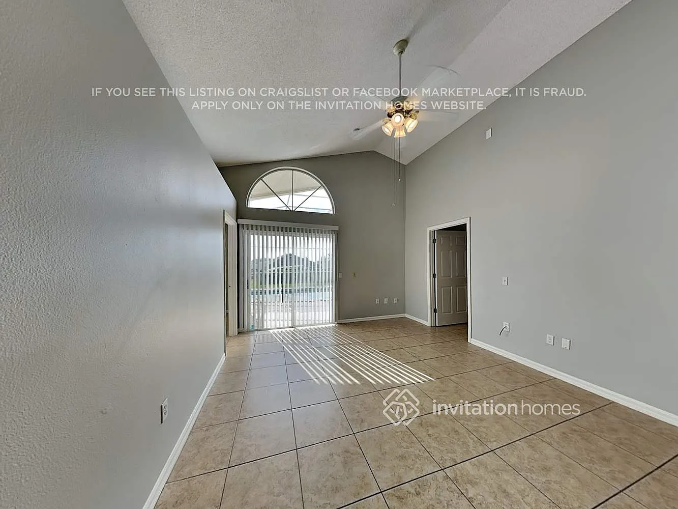 252 Aylesbury Ln Davenport, FL 33837 — Photo 3