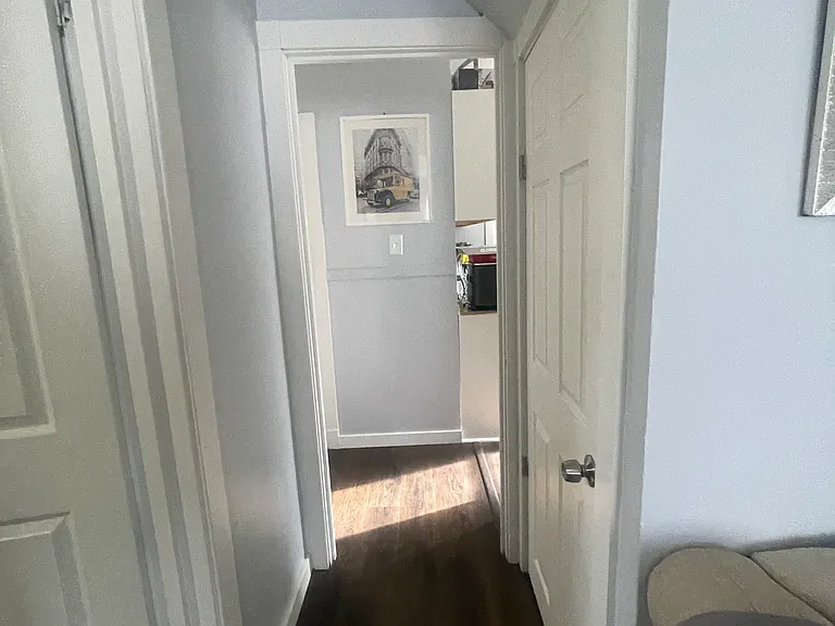 11913 Erwin Ave — Photo 5