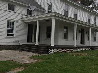 279 N Schodack Rd, East Greenbush, NY 12061