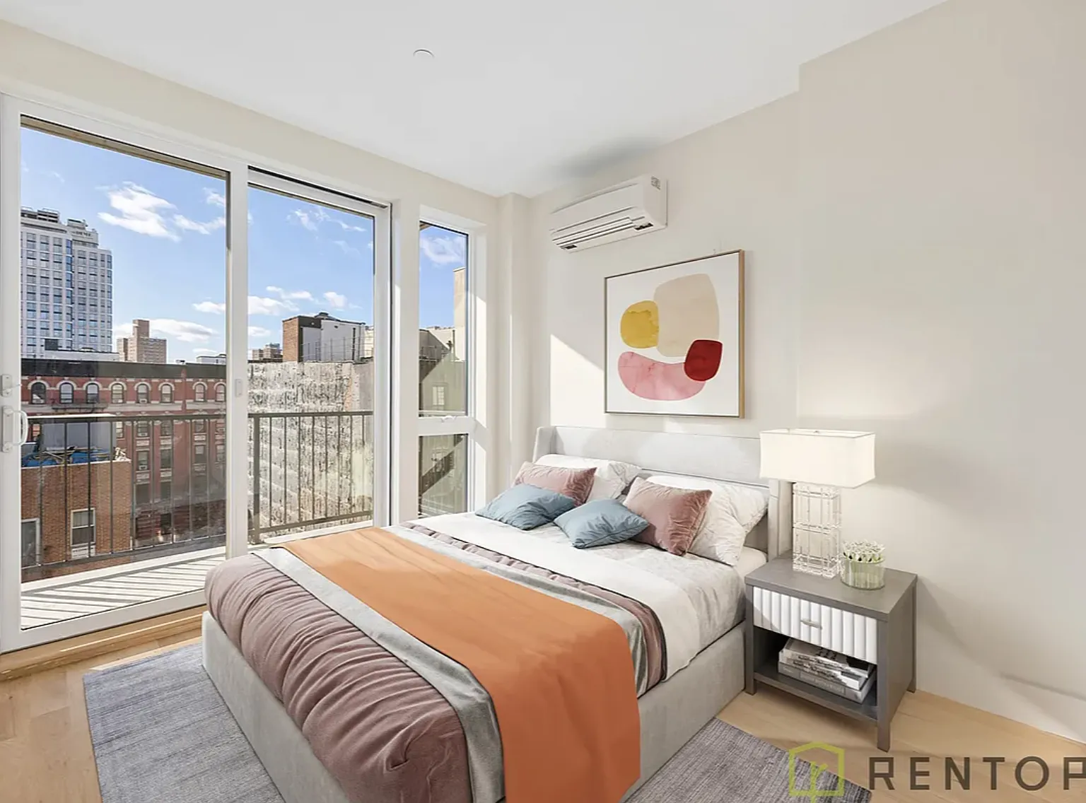 272 South 1st Street — Photo 2