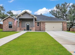 1601 Badger Ln, Lampasas, TX 76550