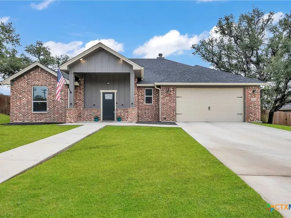 1601 Badger Ln, Lampasas, TX 76550