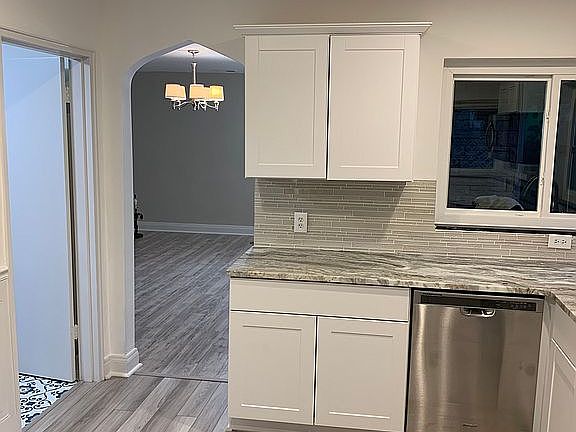2nd image of 1029 Thruston Dr
