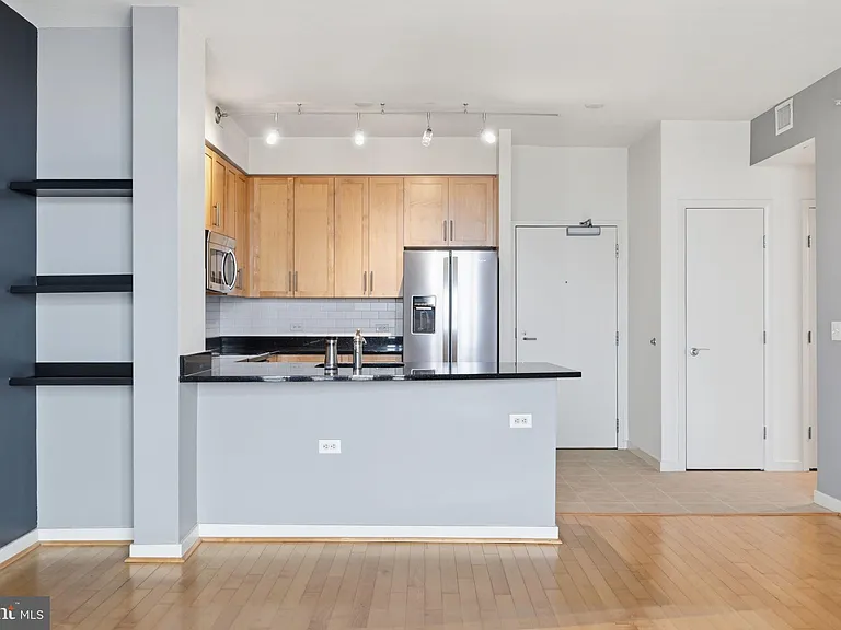 437 New York Ave NW #1005 — Photo 5