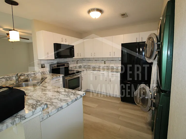 240 Fox Ridge Rd — Photo 12
