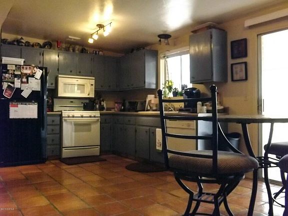 4th image of 17151 S La Canada Dr