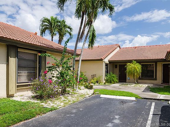 2nd image of 15247 SW 46th Lane Grn #71