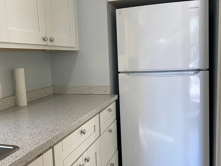 1427 Sherman St — Photo 7