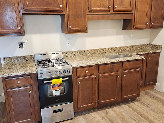 2nd image of 135 Water St #10