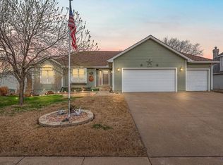 4425 SW Stone Ave, Topeka, KS 66610