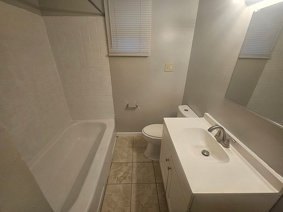 4th image of 1922 Haynie Dr