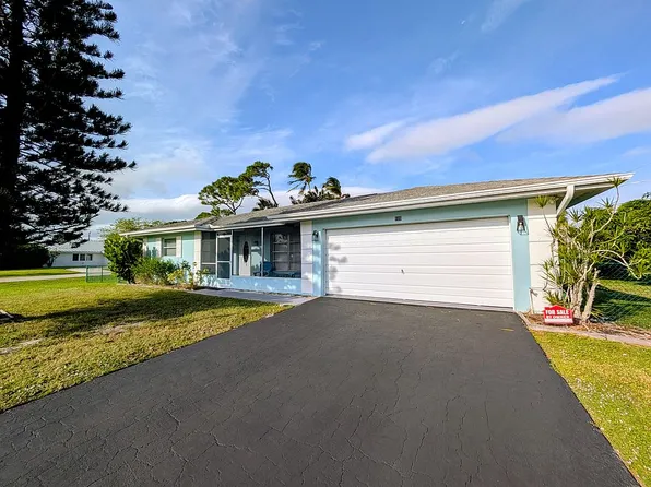105 Valley Dr, Bonita Springs, FL 34134