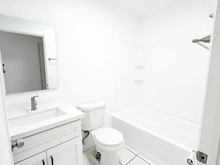 2637 S Manhattan Pl — Photo 19