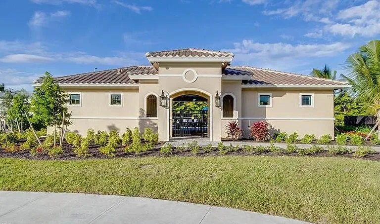15340 Cortona Way — Photo 15