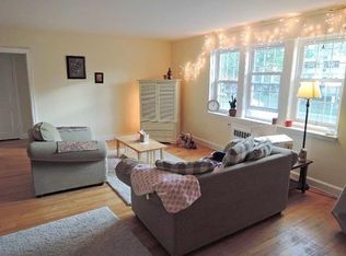 9 Hammond Pond Pkwy APT 3, Newton, MA 02467