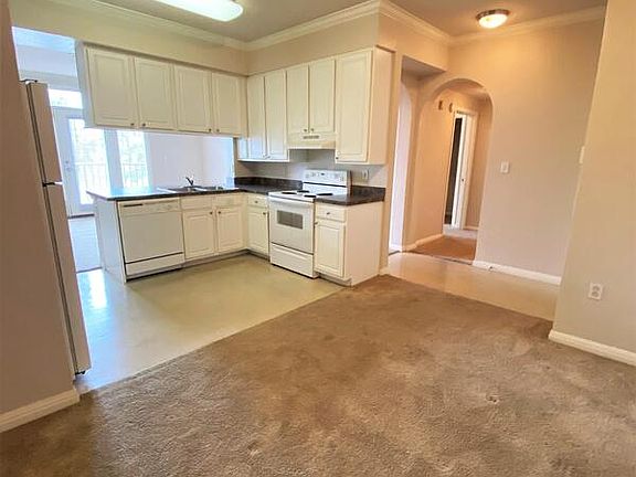 2nd image of 911 N Orange Ave APT 233