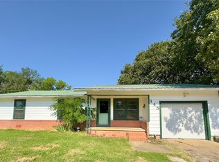 145 Oak Grove Dr, Sulphur Springs, TX 75482