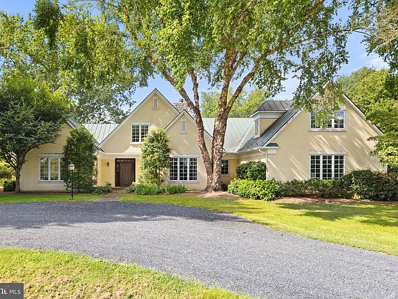 2nd image of 3418 Halfway Rd