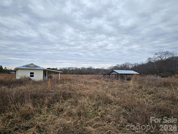3rd image of 3420 Lanesboro Rd